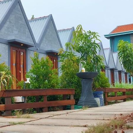 E2 Guest House Karimunjawa Kültér fotó